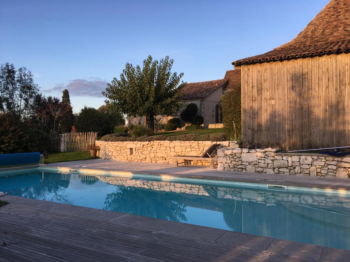 Bed and Breakfast La Ferme Buissonniere Bardou Exteriér fotografie