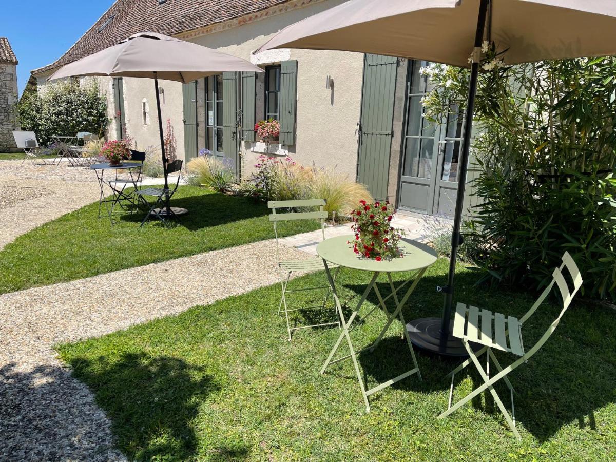 Bed and Breakfast La Ferme Buissonniere Bardou Exteriér fotografie