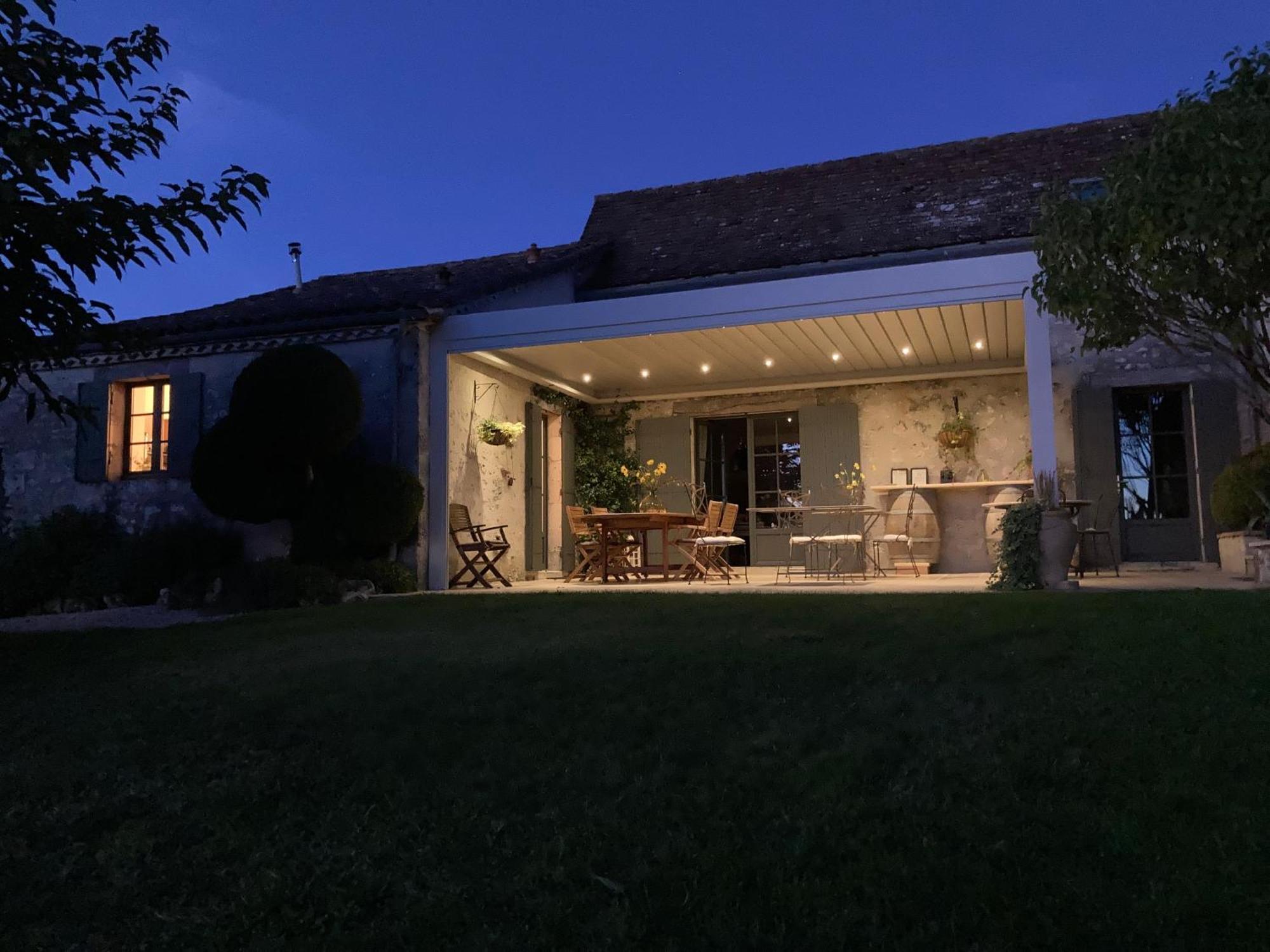Bed and Breakfast La Ferme Buissonniere Bardou Exteriér fotografie